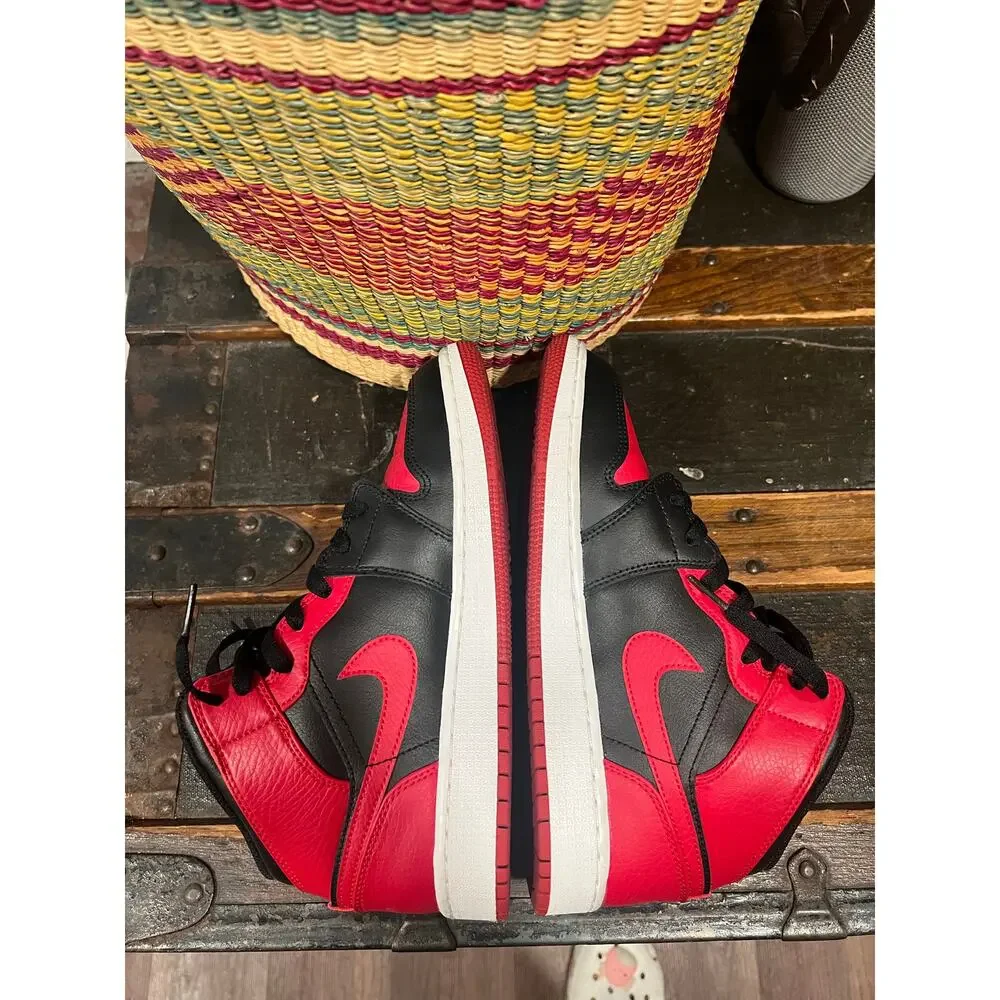 Nike Air Jordan 1 Mid Banned Black Red  Bred Retro Shoes GS 6 Youth Excellent